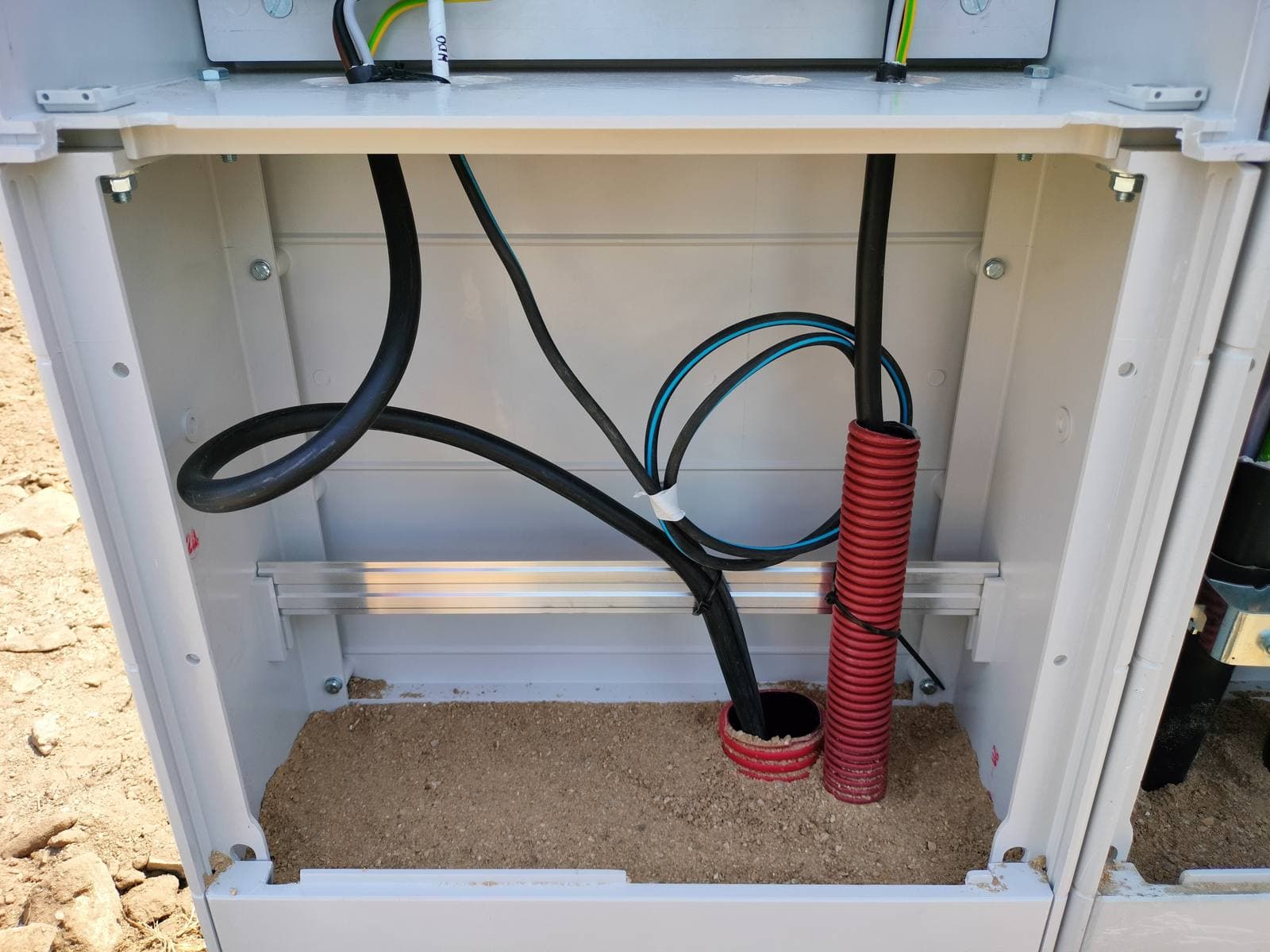 Silnoproudé elektroinstalace - fotka 3
